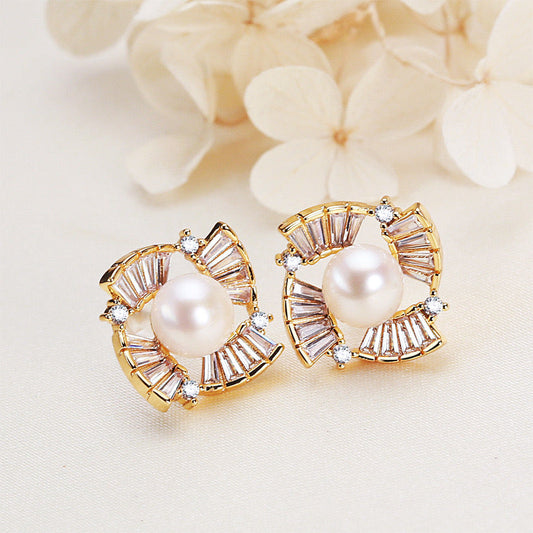 Boucles d'oreilles Eunice en laiton plaqué or 18 carats et véritables perles d'eau douce