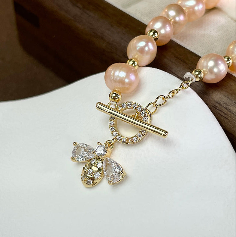 Freshwater Pearl Happy Bee Bracelet detail