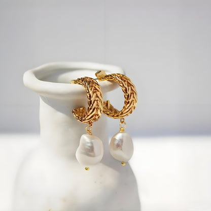 Genuine Freshwater Pearl Gloria Earring