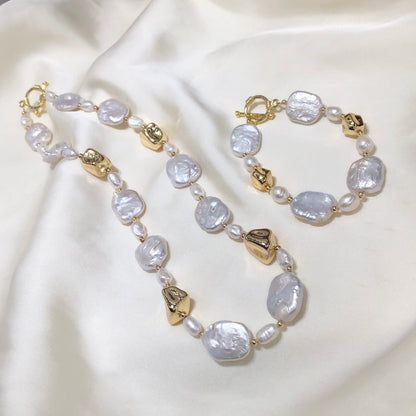 Genuine Freshwater Baroque Pearl Gilded Set - Detail View 6 - Elegant Pearl Jewelry by Kikyo Pearl London