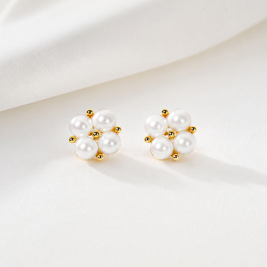Genuine Freshwater Pearl Cloveré Earrings