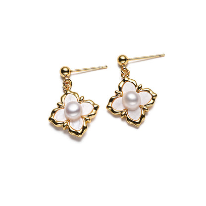 Genuine Freshwater Pearl Fleur Earrings