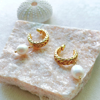Genuine Freshwater Pearl Gloria Earring