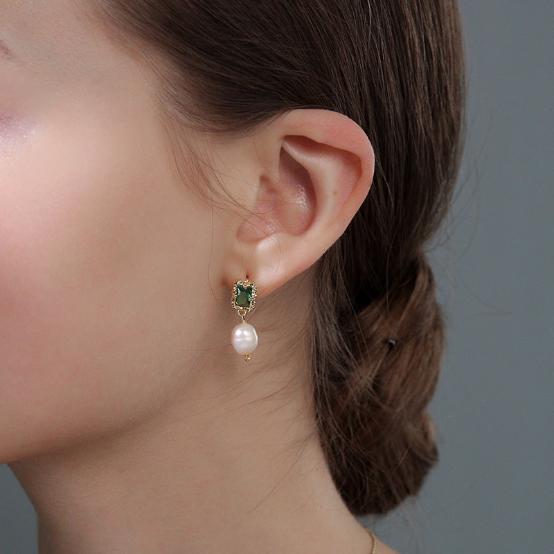 Genuine Freshwater Pearl Greenwish Earrings