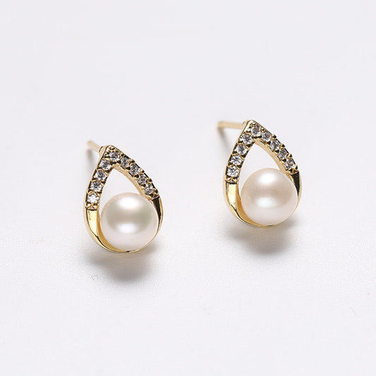 Genuine Freshwater Pearl Ocean Swing Earrings - Main Product View - Elegant Pearl Jewelry by Kikyo Pearl London