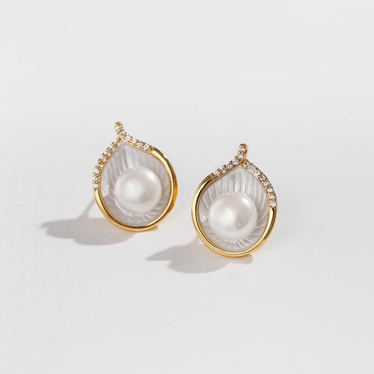 Pendientes de concha sagrada con perla de agua dulce genuina