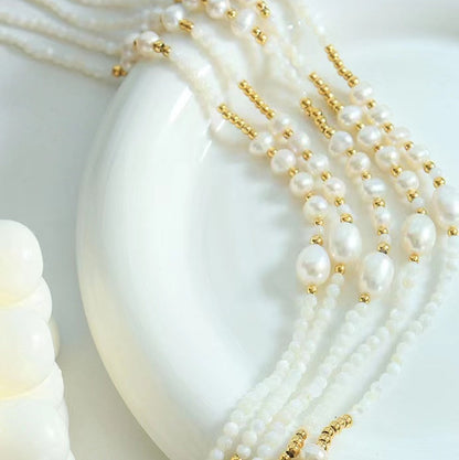 Collier Shirley en acier titane et perles d'eau douce véritables