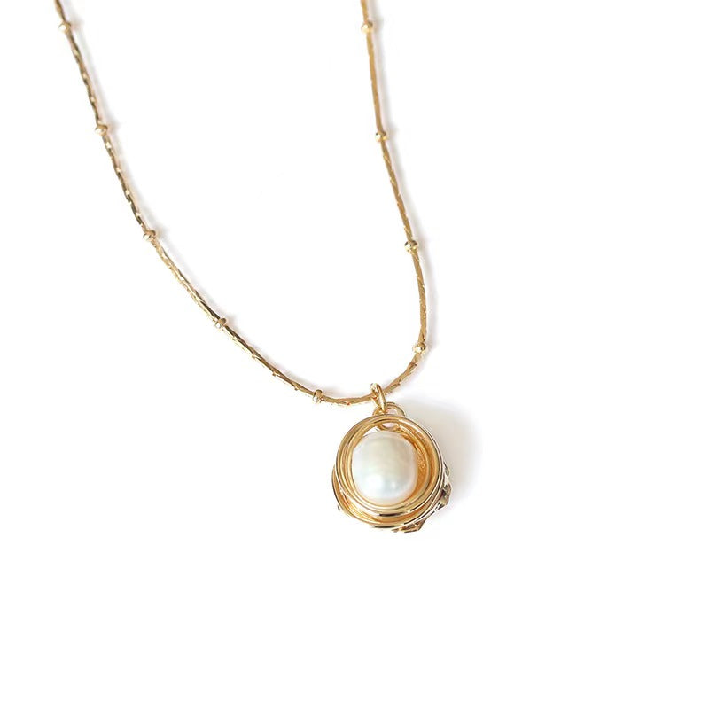 Collier de perles d'eau douce baroques authentiques