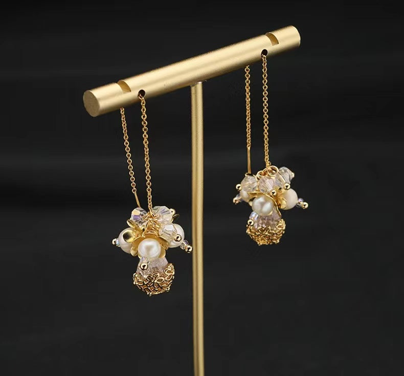 Boucles d'oreilles Lilith en véritables perles d'eau douce baroques (édition limitée)