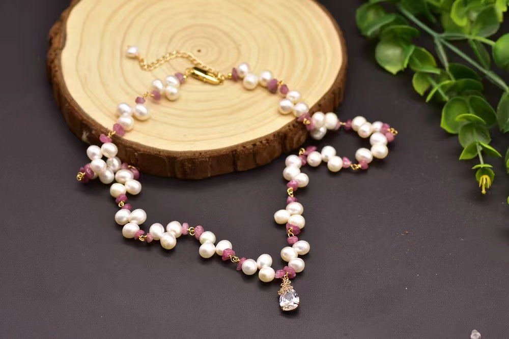 Genuine Freshwater Pearl Flying Petals Necklace