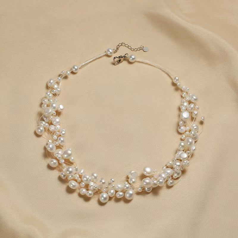 Collar Carwyn de perlas de agua dulce genuinas