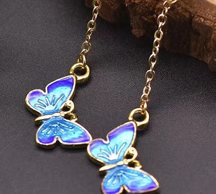Boucles d'oreilles papillon bleues en perles baroques d'eau douce véritables (édition limitée)