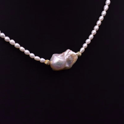 Collar de plata con perlas de agua dulce genuinas