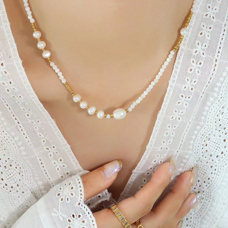 Collar Shirley de acero y titanio con perla de agua dulce genuina