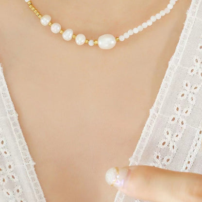 Collier Shirley en acier titane et perles d'eau douce véritables